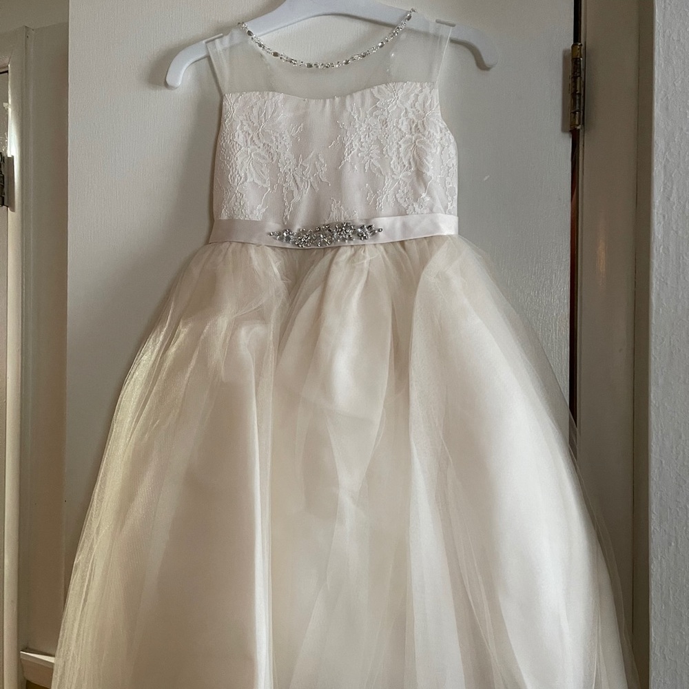 Flower girl dress/ communion dress .. never worn
